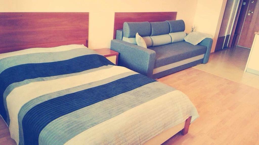 Apartament Zdrojowa U Heleny ชวีโนวิชแจ ภายนอก รูปภาพ